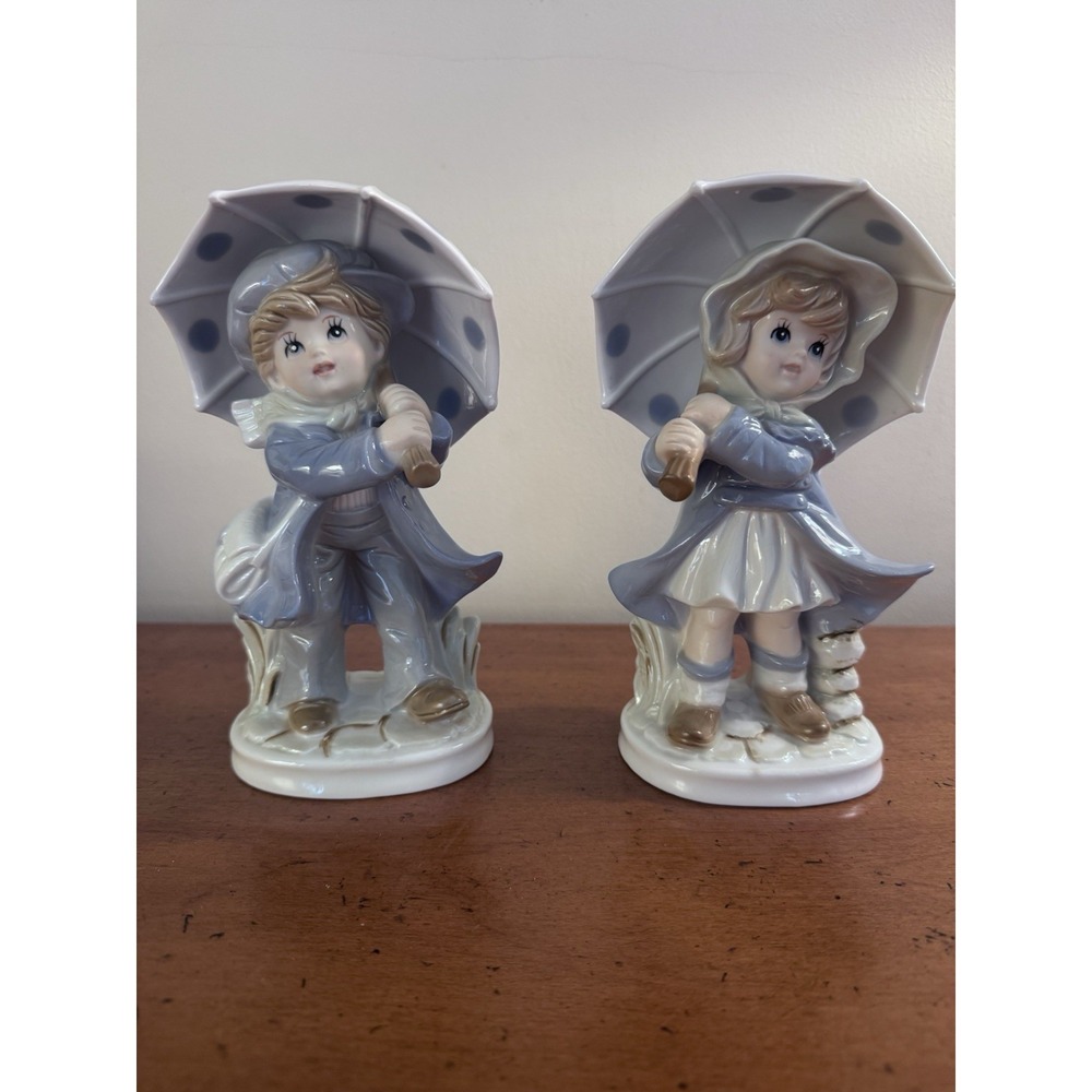 KPM Porcelain‎ Boy & Girl Figure polka dot Umbrella pair